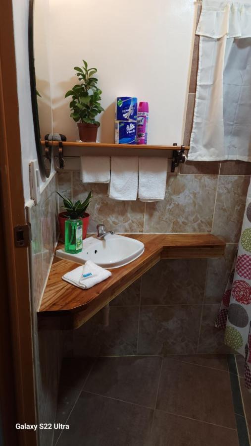 Chue&Larry'S Beachside Homestay Libagon Ngoại thất bức ảnh